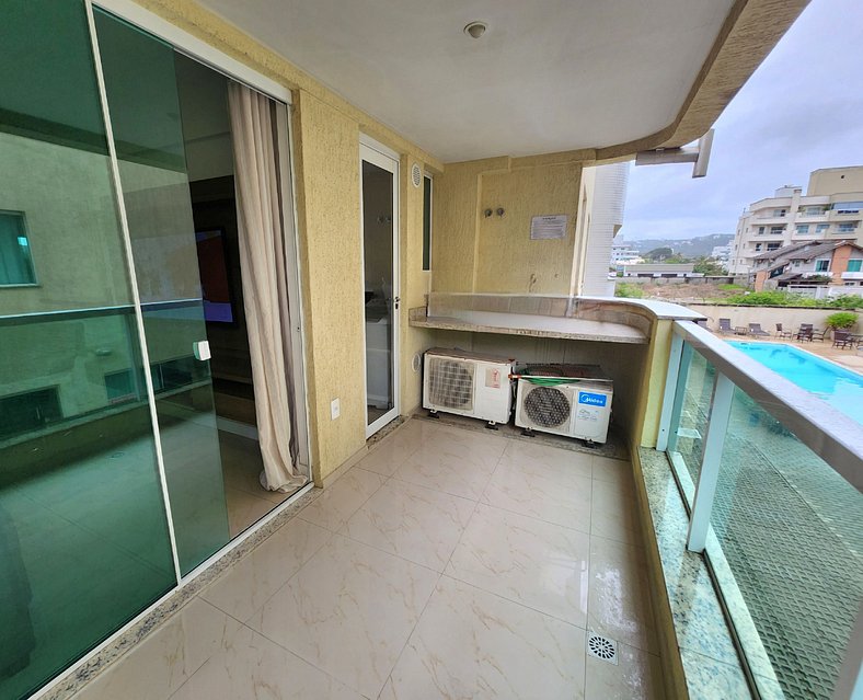 106E- Apartamento em Bombas com piscina