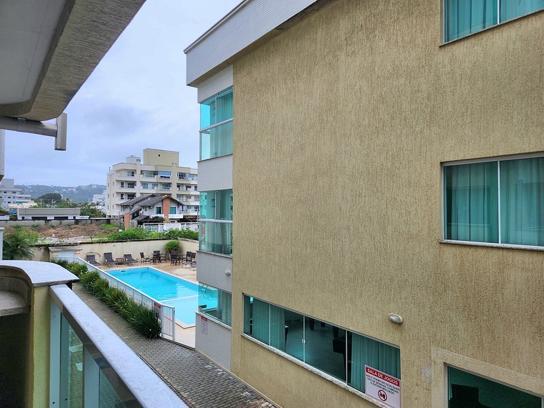 106E- Apartamento em Bombas com piscina