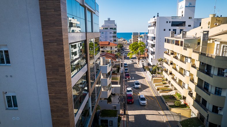 201- Apartamento Bombas com vista lateral do mar