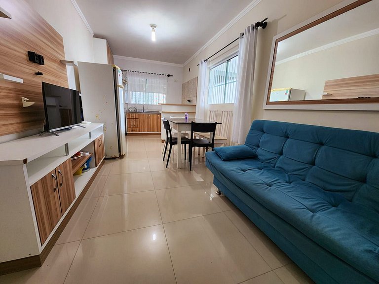 Apartamento 1 dormitório 100 mts do mar