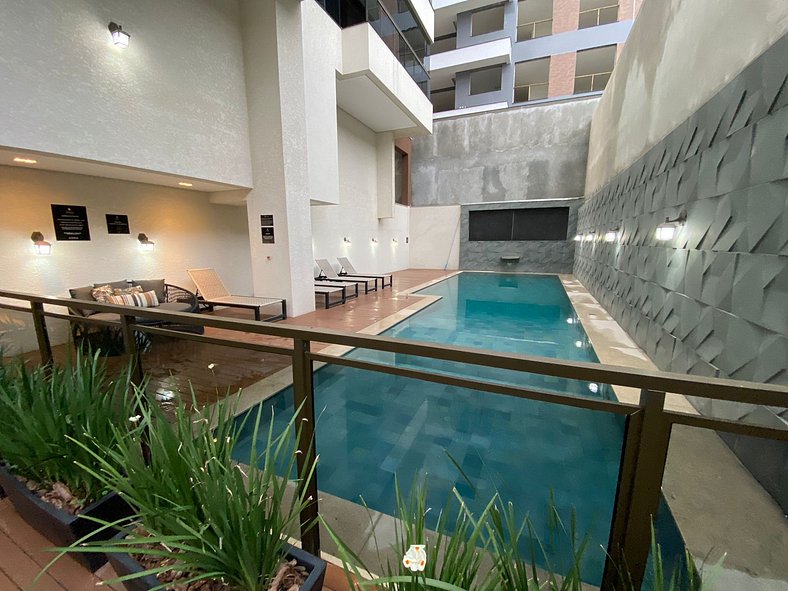 Apartamento aconchegante com piscina 120 mt do mar