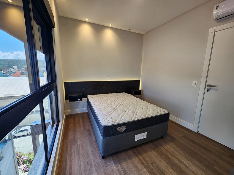 Apartamento confortável novo 80 metros do mar