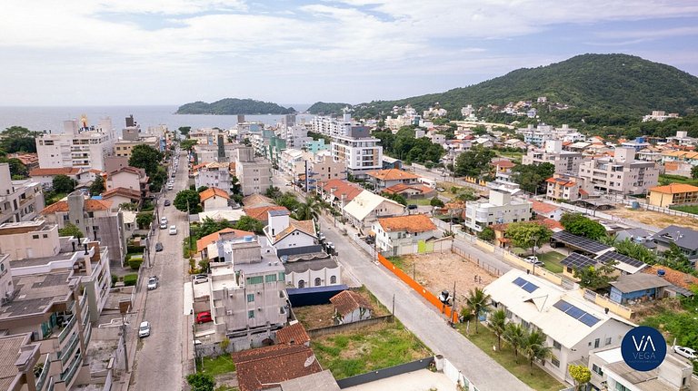 Apartamento de 1 dormitório com piscina, Bombinhas