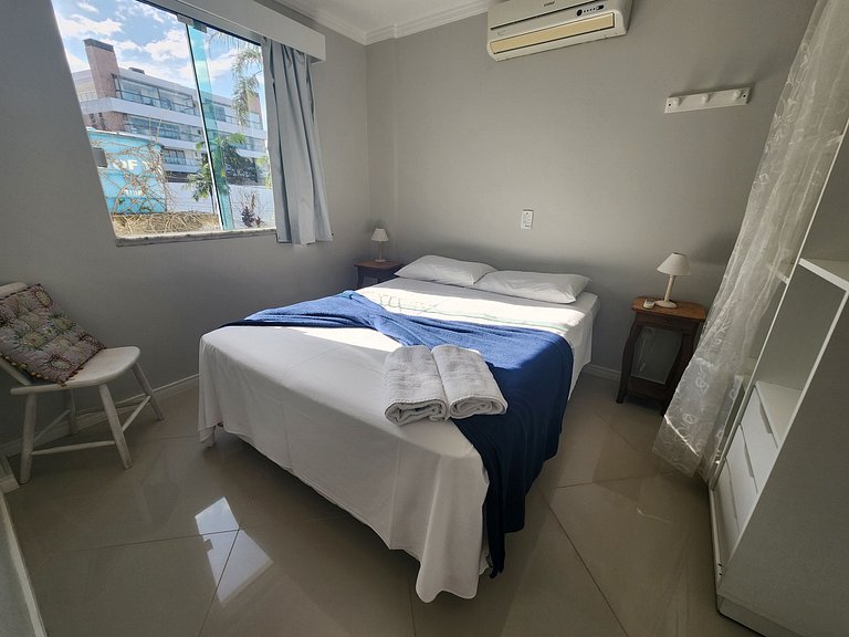 Apartamento em Bombinhas 150 mts do mar- 203AV