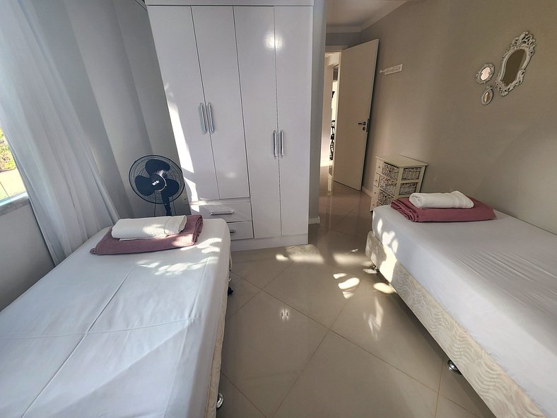 Apartamento em Bombinhas 150 mts do mar- 203AV