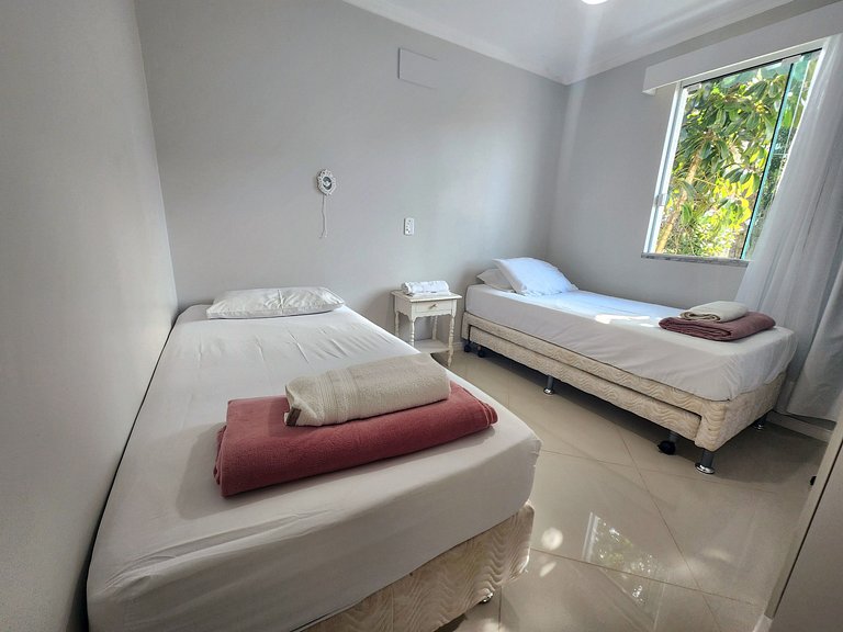 Apartamento em Bombinhas 150 mts do mar- 203AV