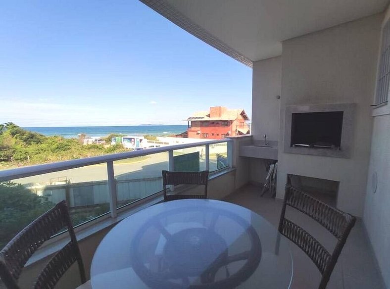 Apartamento frente mar em Mariscal