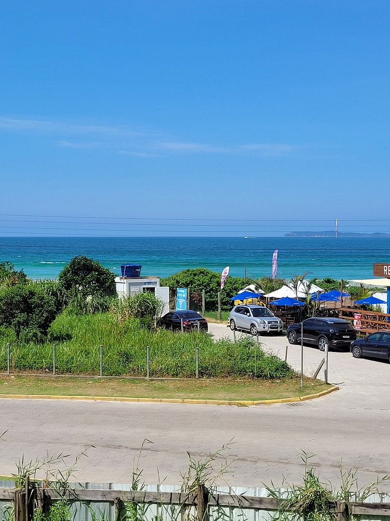 Apartamento frente mar em Mariscal